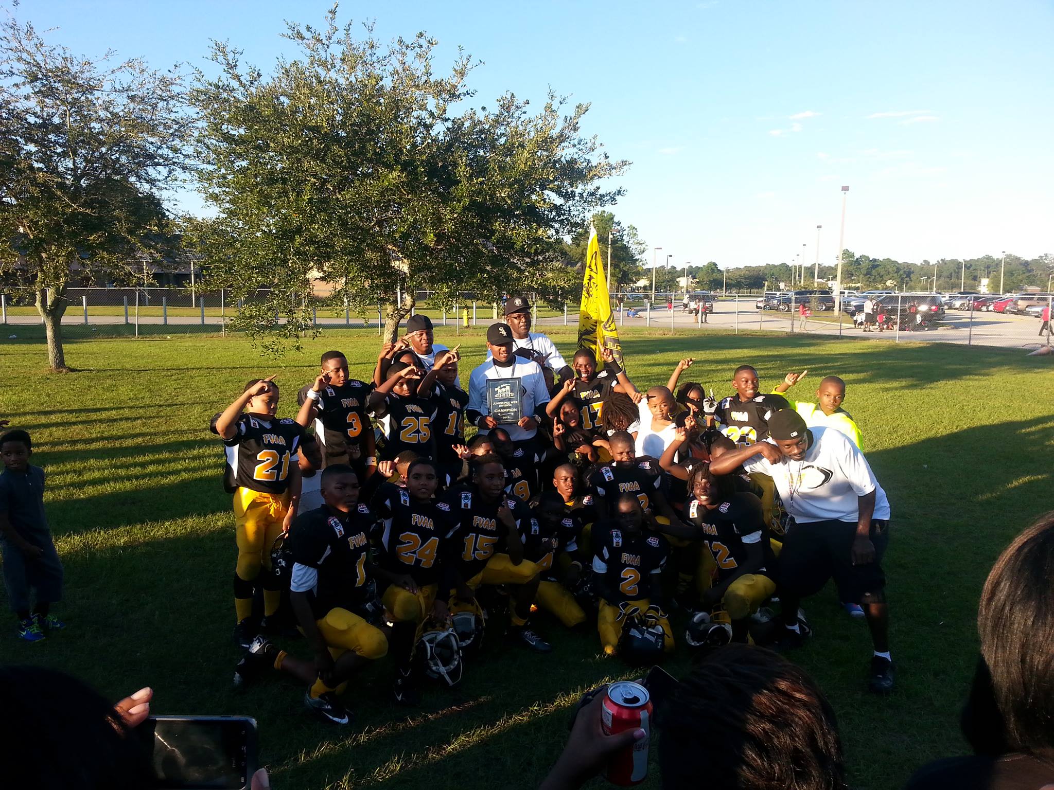FOREST VIEW FOOTBALL IS BACK ON TOP AGAIN....JR PEE WEE CITY CHAMPS