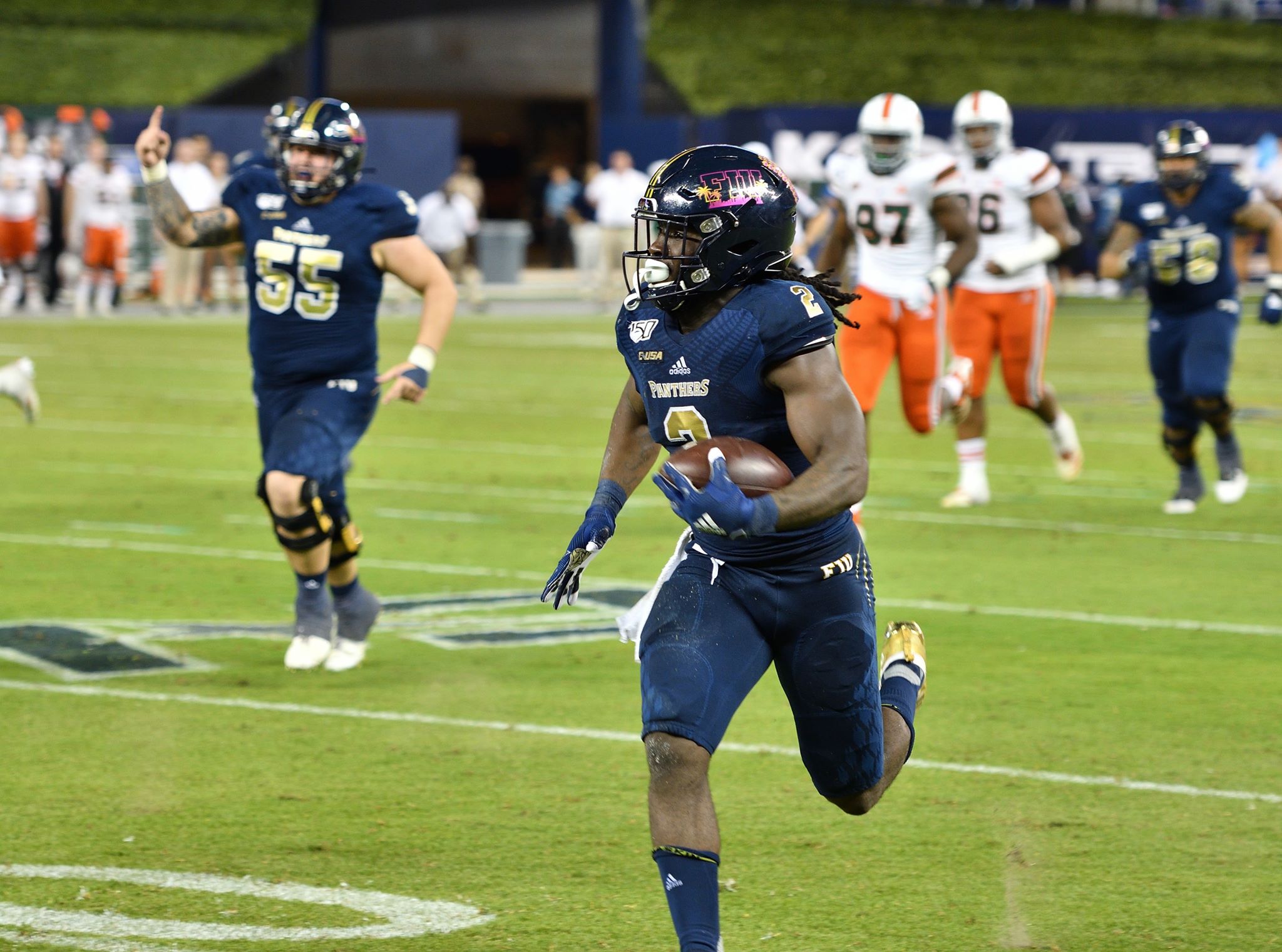 FIU Defeats Miami For First Time In School History - Football Hotbed